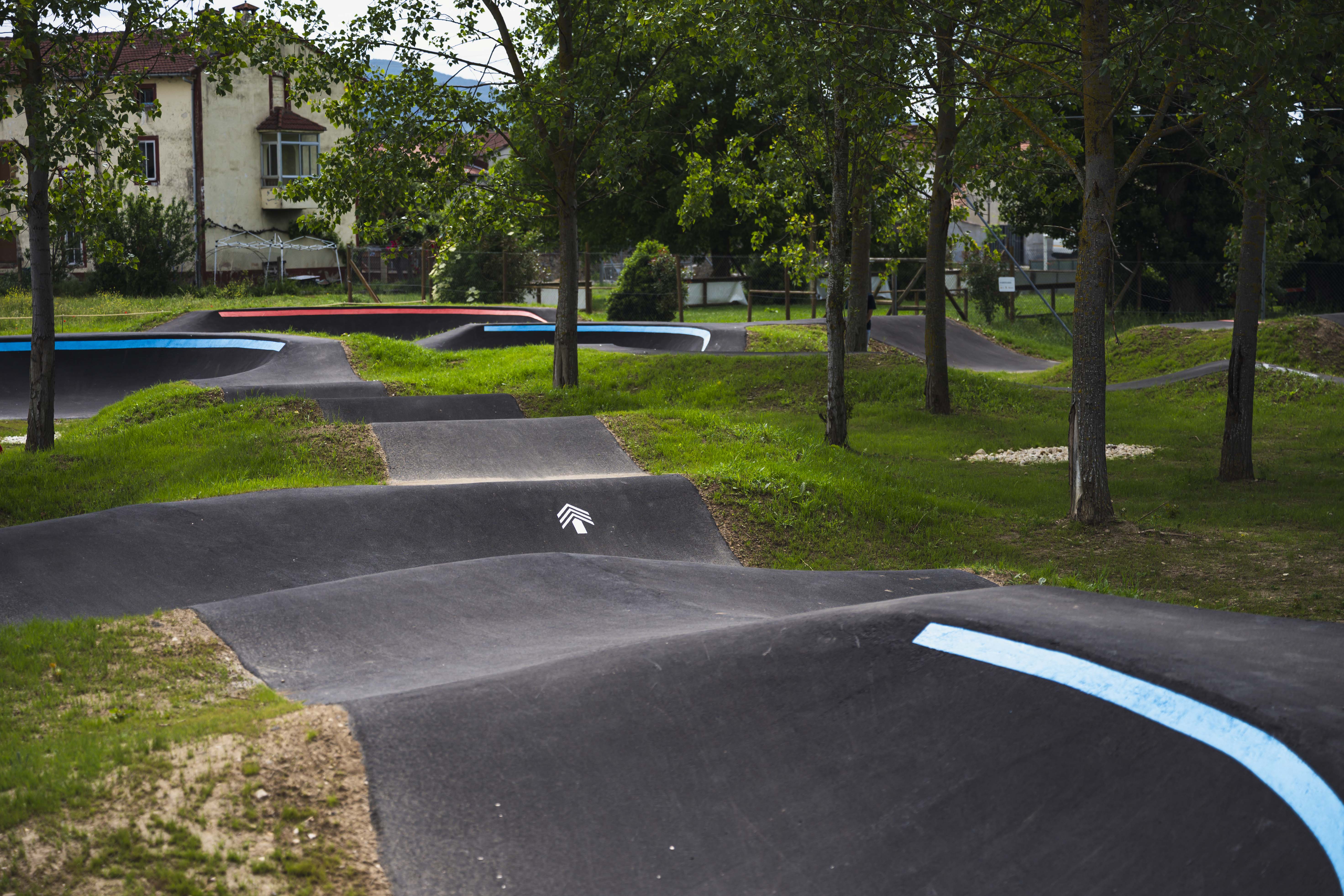 PUMPTRACK